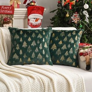 FUTEI Christmas Tree Green Throw Pillow Covers 18x18 Inch Set Of 2